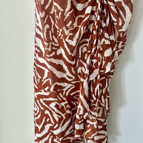 New Ontwelth Long Pattern Dress - Picture 3 of 5